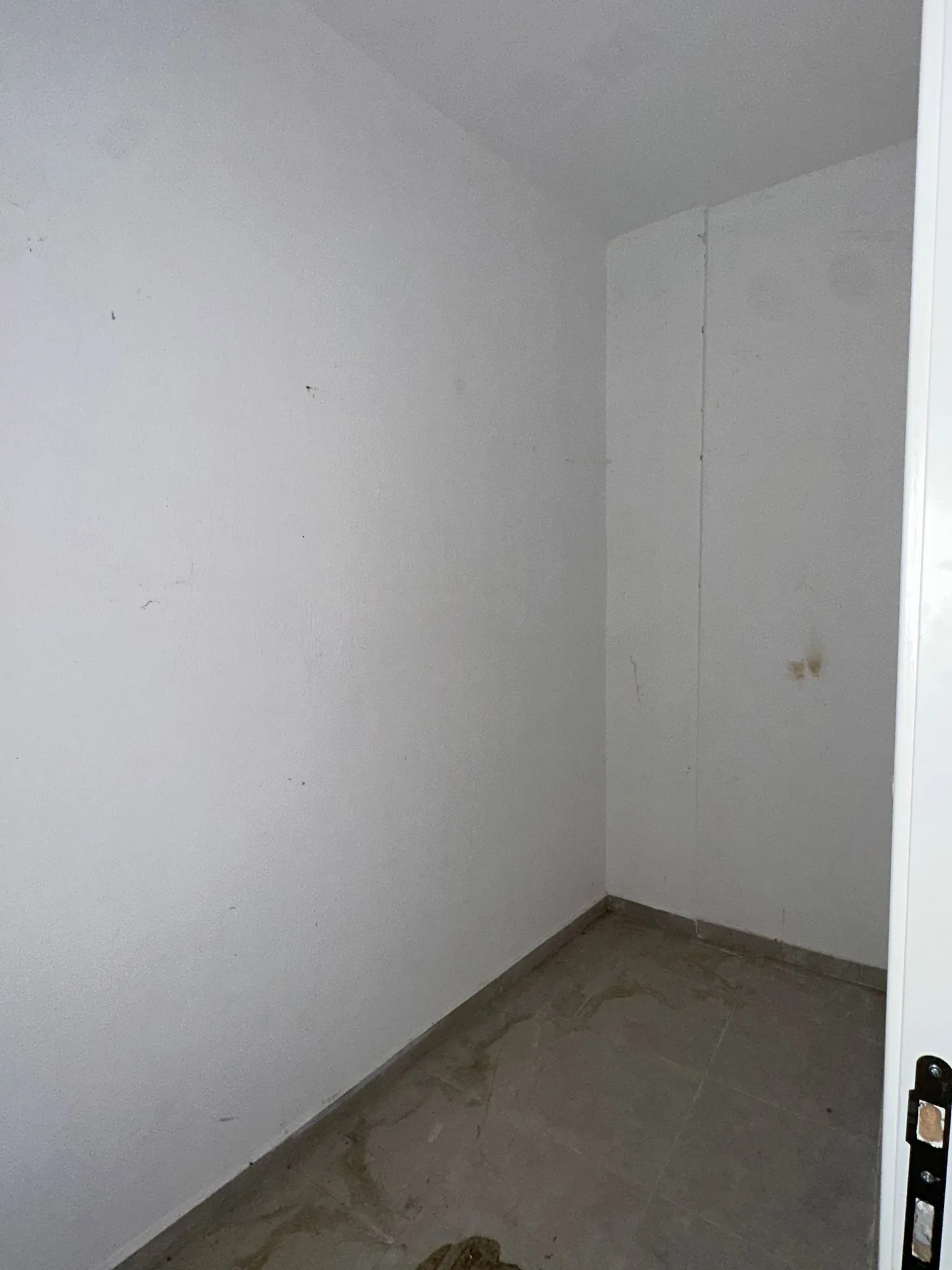LARGE SHOP FOR RENT IN BEŞKÖPRÜ DISTRICT - Görsel 17