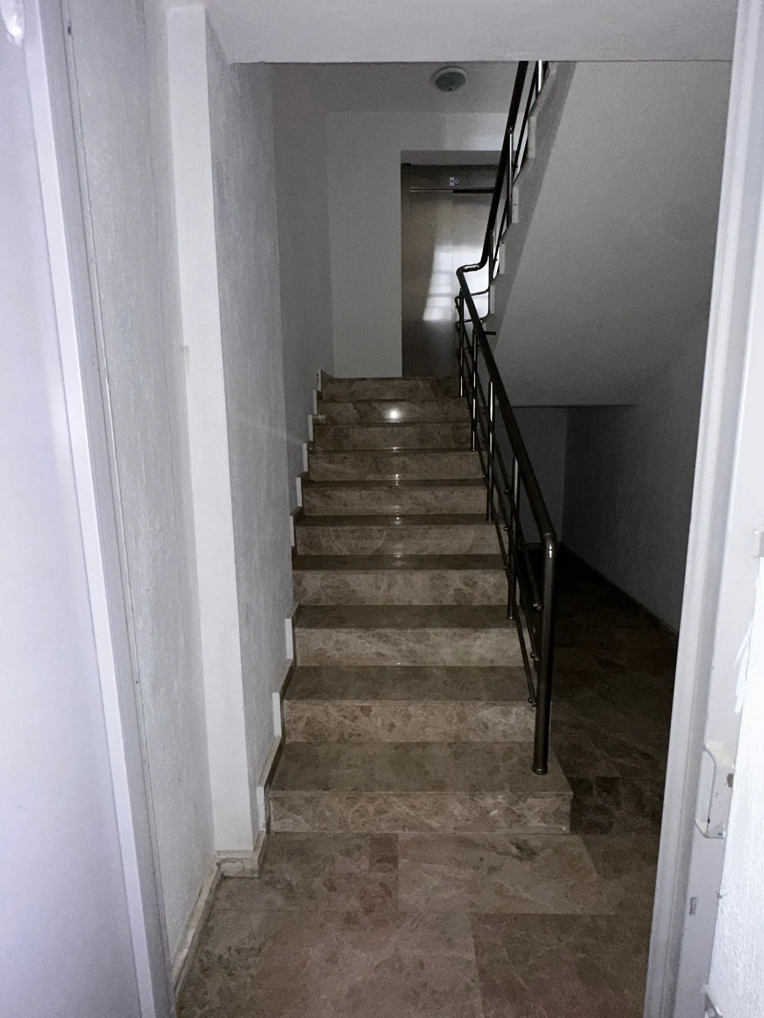 LARGE SHOP FOR RENT IN BEŞKÖPRÜ DISTRICT - Görsel 25