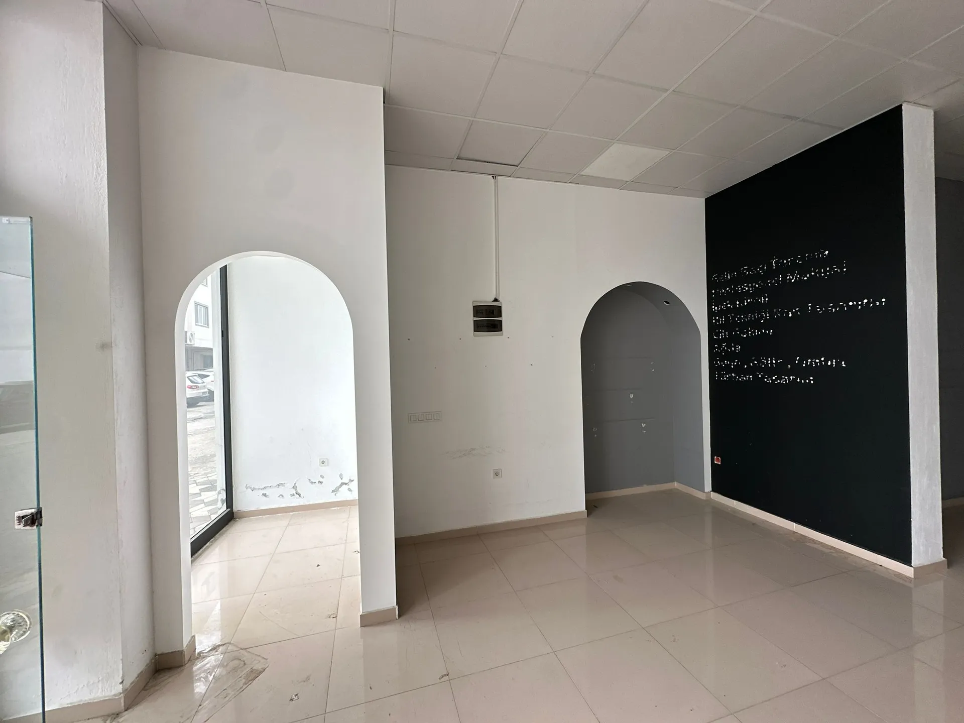 LARGE SHOP FOR RENT IN BEŞKÖPRÜ DISTRICT - Görsel 3